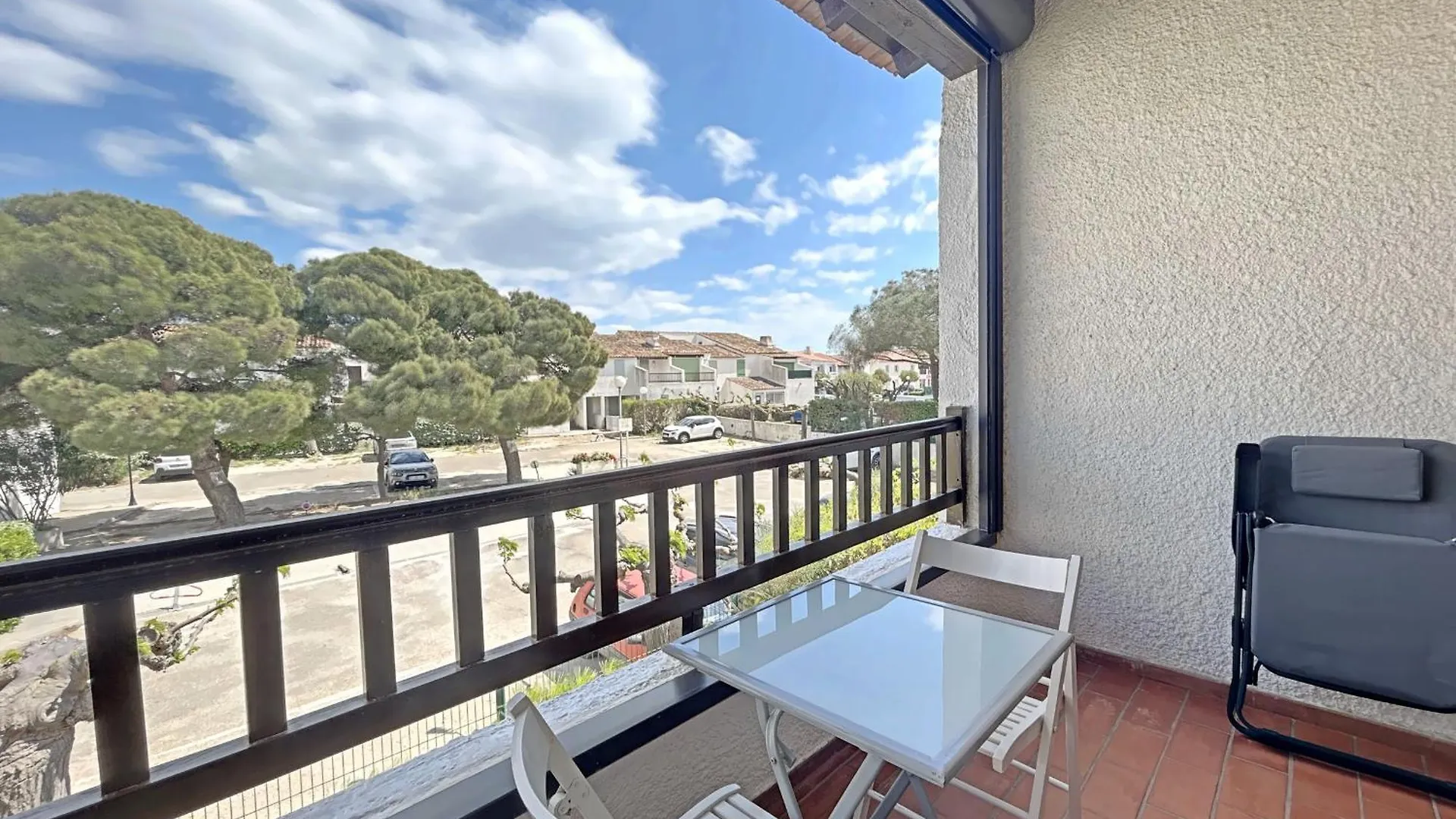 דירות Charmant Duplex Avec Balcon Et Parking Prive A Saintes-Maries-De-La-Mer - Fr-1-475-130