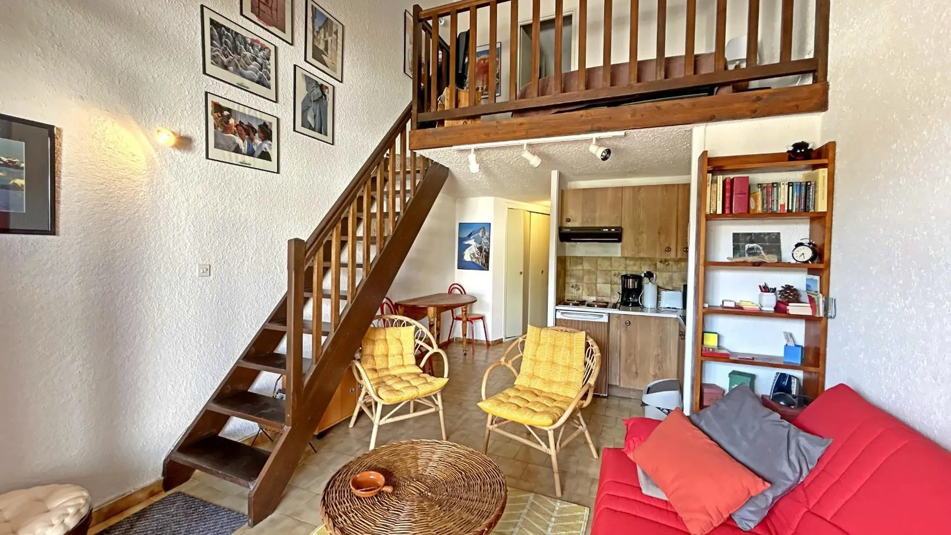 דירות Charmant Duplex Avec Balcon Et Parking Prive A Saintes-Maries-De-La-Mer - Fr-1-475-130 0*,  צרפת