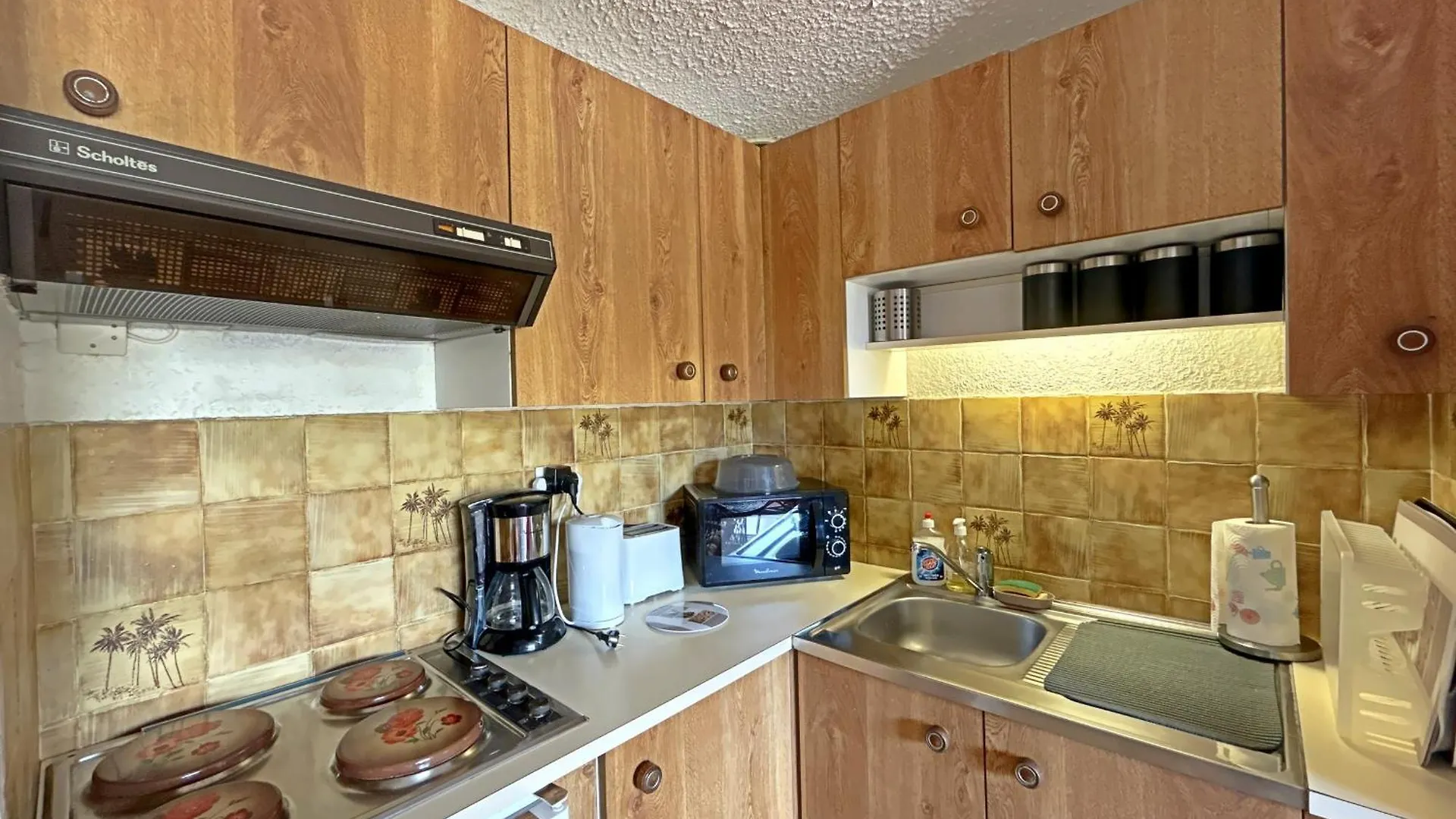 דירות Charmant Duplex Avec Balcon Et Parking Prive A Saintes-Maries-De-La-Mer - Fr-1-475-130 0*,